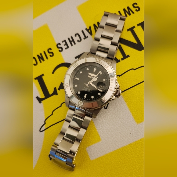 Invicta Pro Diver #34022 - Picture 2 of 9